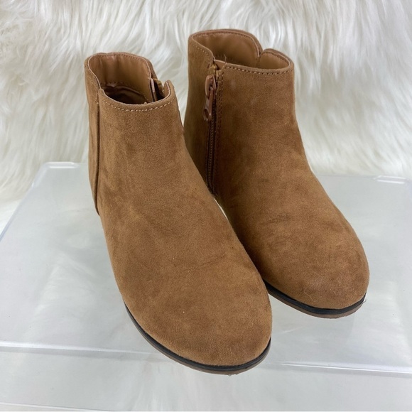 CAT&JACK KIDS BOOTS SIZE 10 Toddler - Picture 1 of 6